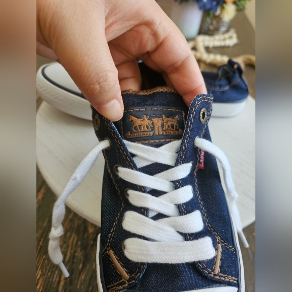 Levi's 1083926 Slip On Shoe Women's 6.5 Blue Casual Canvas Denim Jean Look - Picture 1 of 8